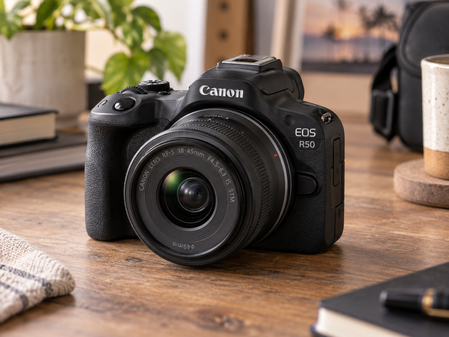 Canon EOS R50 Creator Kit